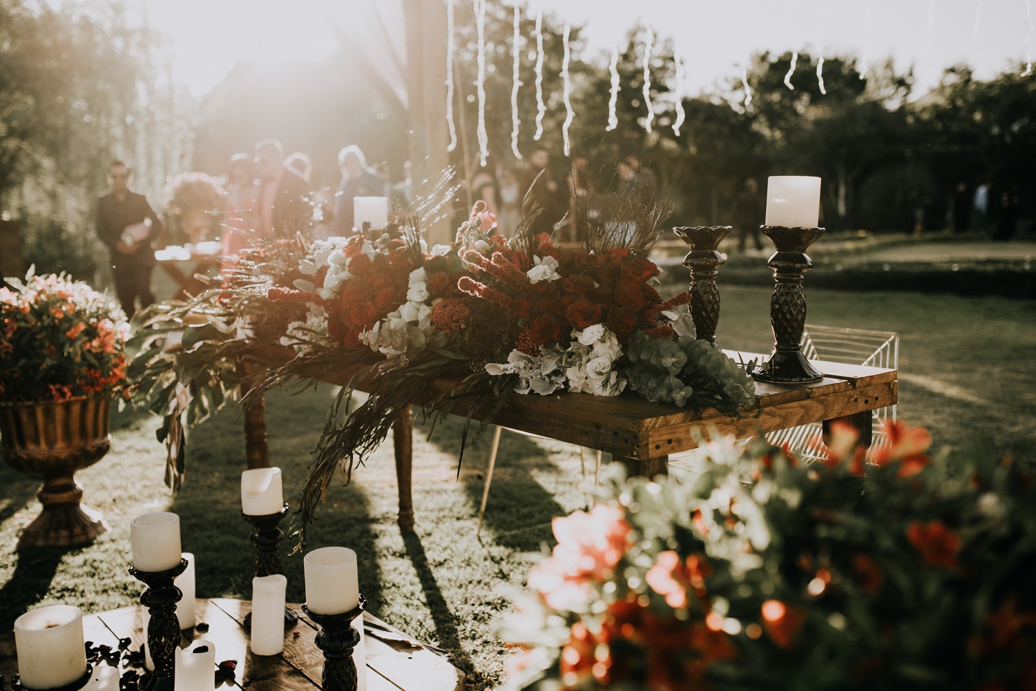 Kirchlich heiraten - Alle wichtigen Informationen von Hochzeits Deko bis Catering